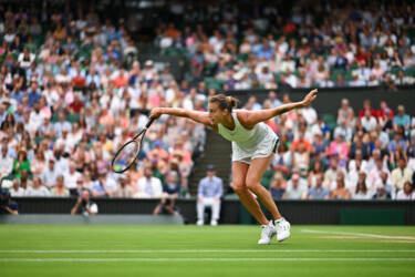 Corinne Dubreuil photographs at Wimbledon 2023